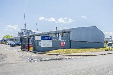 Distribution warehouse to rent, Landmann Way London SE14 5RS