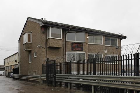 Warehouse to rent, 87 Beddington Ln Croydon CR0 4TD