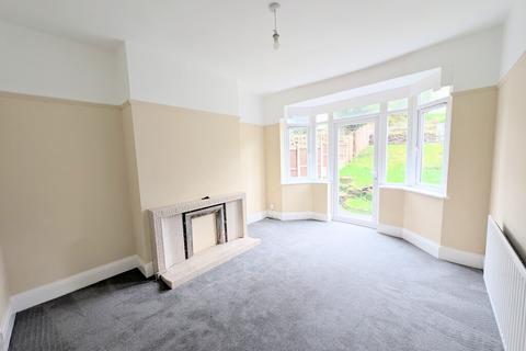 3 bedroom semi-detached house to rent, Exton Road, Nottingham, NG5 1HA