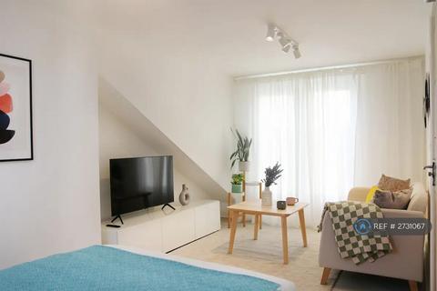 undefined, Goodmayes Lane, Ilford, IG3