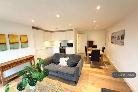 undefined, Kings Avenue, London, SW4