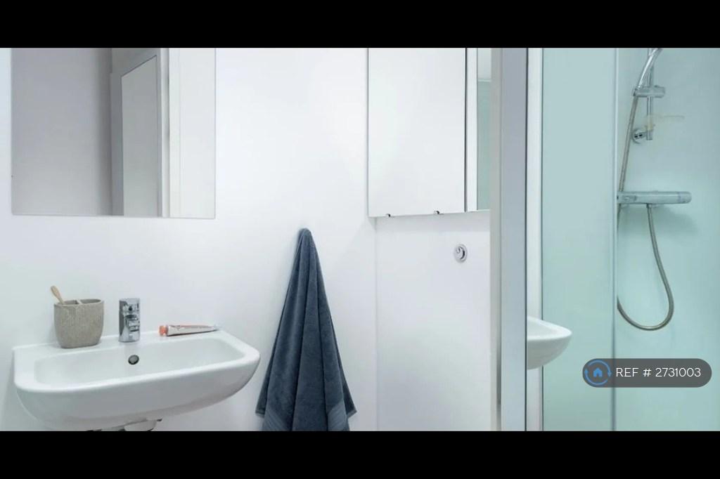 Bedroom En-Suite