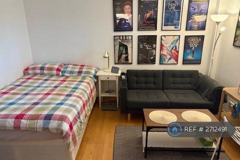 undefined, Rope Street, London, SE16