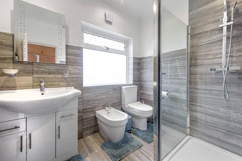 4 bedroom end of terrace house to rent, Colin Crescent, Colindale, London, NW9