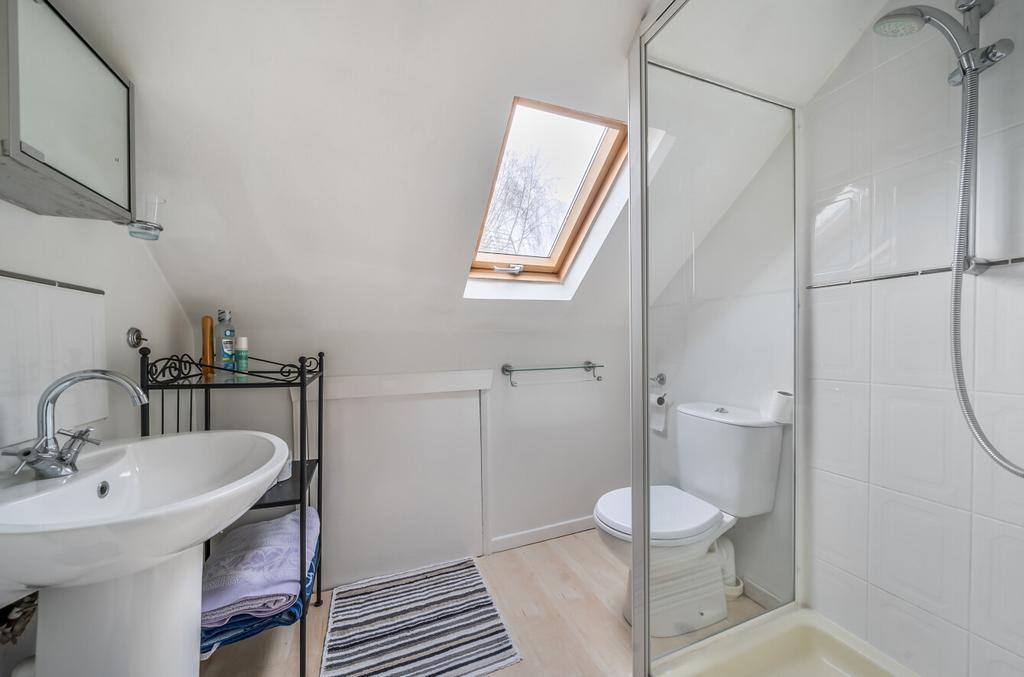 1393700-4-694296e...