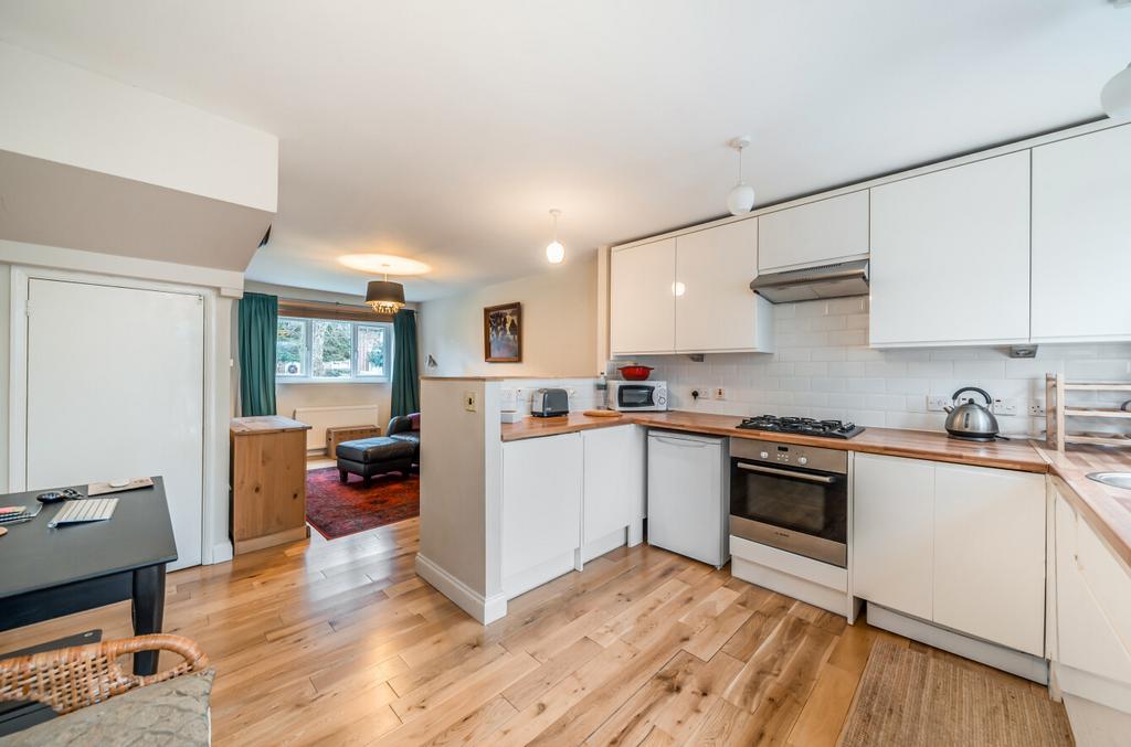 1393700 15 694298...