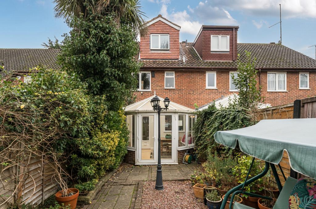 1393700-3-694296d...