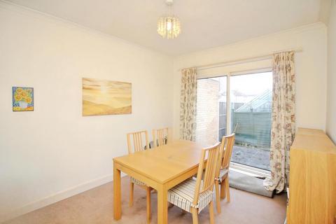 undefined, Tentercroft Avenue, Syston, LE7