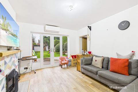 5 bedroom semi-detached house to rent, Buxton Avenue, Caversham, Reading, Berkshire, RG4