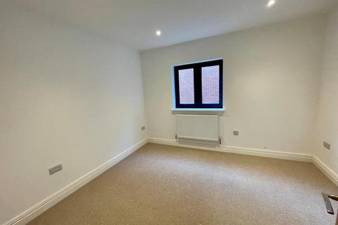 undefined, Finchampstead Road,  Finchampstead,  RG40