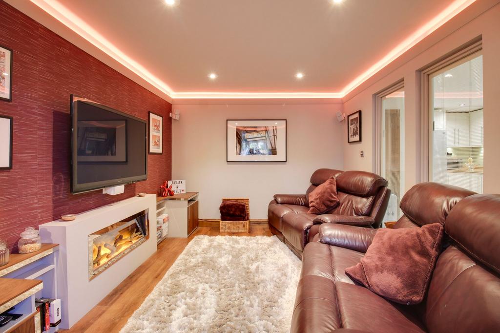 Snug / Cinema Room