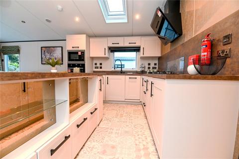 2 bedroom park home for sale, Chewton Bunny, Hoburne Naish Holiday Park, Barton On Sea, Hampshire, BH25