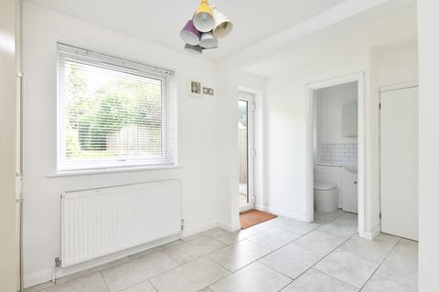 3 bedroom townhouse for sale, Yew Tree Court, Littlebourne