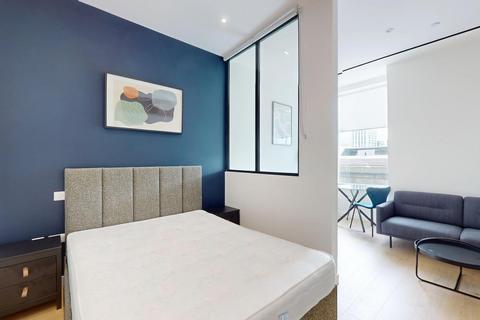 Studio to rent, Great West Road