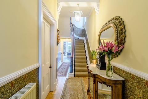 undefined, Central Cheltenham GL52 6DZ