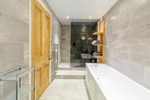 undefined, Central Cheltenham GL52 6DZ