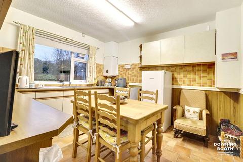2 bedroom detached bungalow for sale, Brownsfield Road, Lichfield WS13