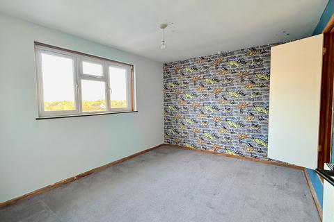 2 bedroom terraced house for sale, 143 Henson Park, Chard, Somerset TA20 1NL