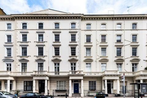 1 bedroom flat to rent, St. Georges Square, London SW1V