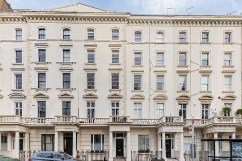 1 bedroom flat to rent, St. Georges Square, London SW1V