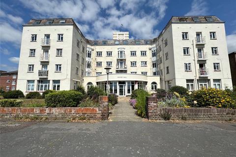 2 bedroom apartment for sale, Marine Parade East, Clacton-on-Sea, Essex