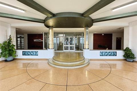 2 bedroom apartment for sale, Marine Parade East, Clacton-on-Sea, Essex