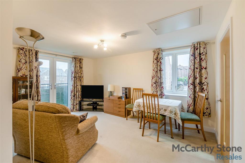 8672506-interior01.jpg