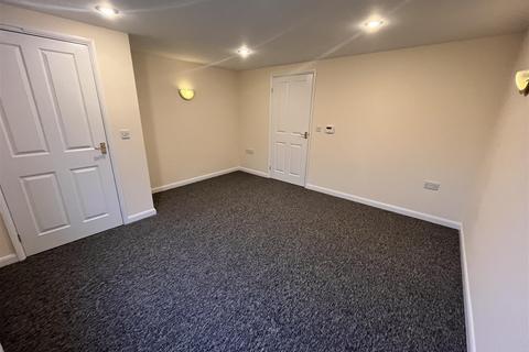 4 bedroom townhouse to rent, Leiston