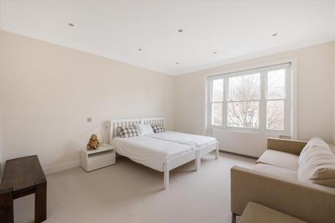 undefined, Belsize Square, Belsize Park, London, NW3
