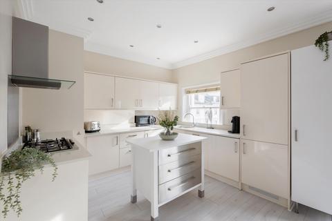 3 bedroom flat for sale, Belsize Square, Belsize Park, London, NW3