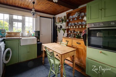 undefined, Hullbridge