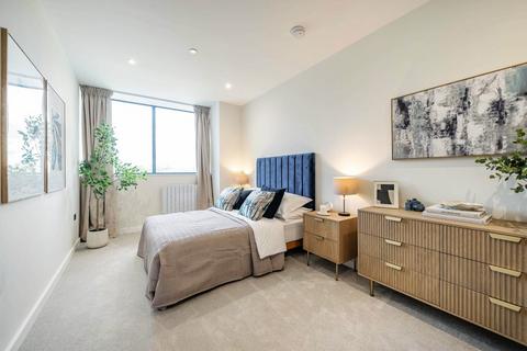 2 bedroom apartment to rent, Eastworth Road, Chertsey KT16