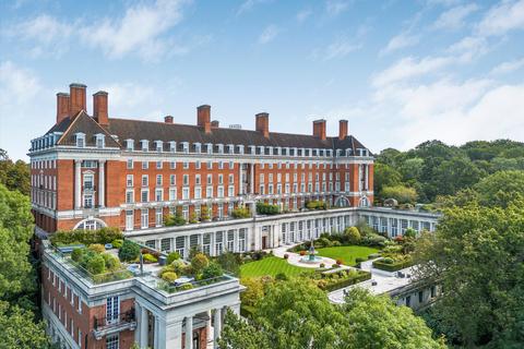 undefined, Richmond Hill, Richmond, TW10