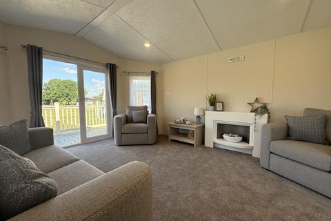 2 bedroom lodge for sale, Landing Lane, Gilberdyke HU15