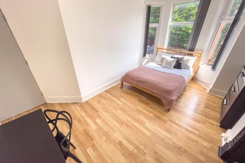 undefined, Greenbank Road, L18 1HN,