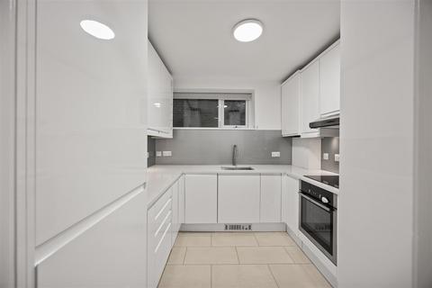 2 bedroom flat for sale, Haverstock Hill, Belsize Park NW3