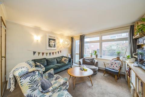 2 bedroom maisonette for sale, Lancey Close, Charlton, London, SE7