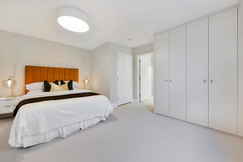 1 bedroom flat to rent, Cranley Gardens, London, SW7