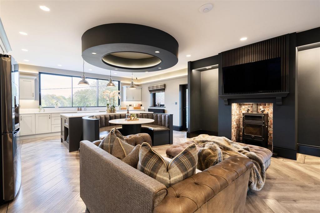 Open Plan Kitchen/ Dining/ Living