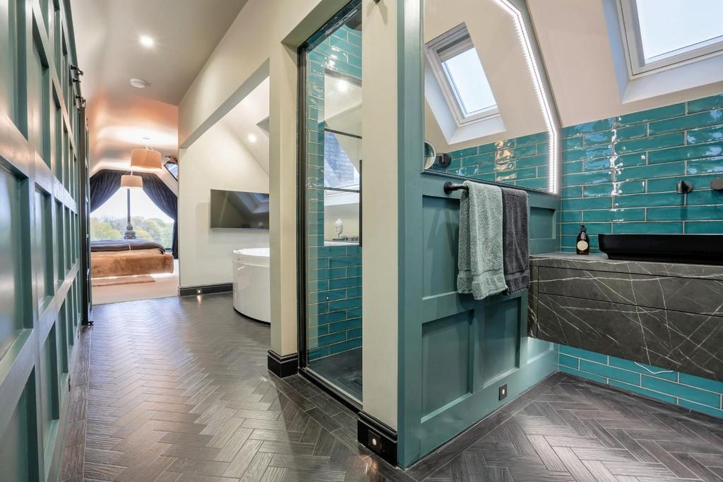 Bathroom Suite