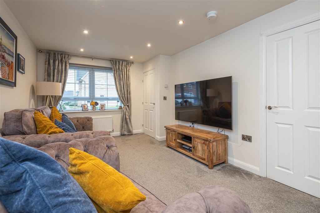 23 - 6 Millers Grove S75 1 FW.jpg