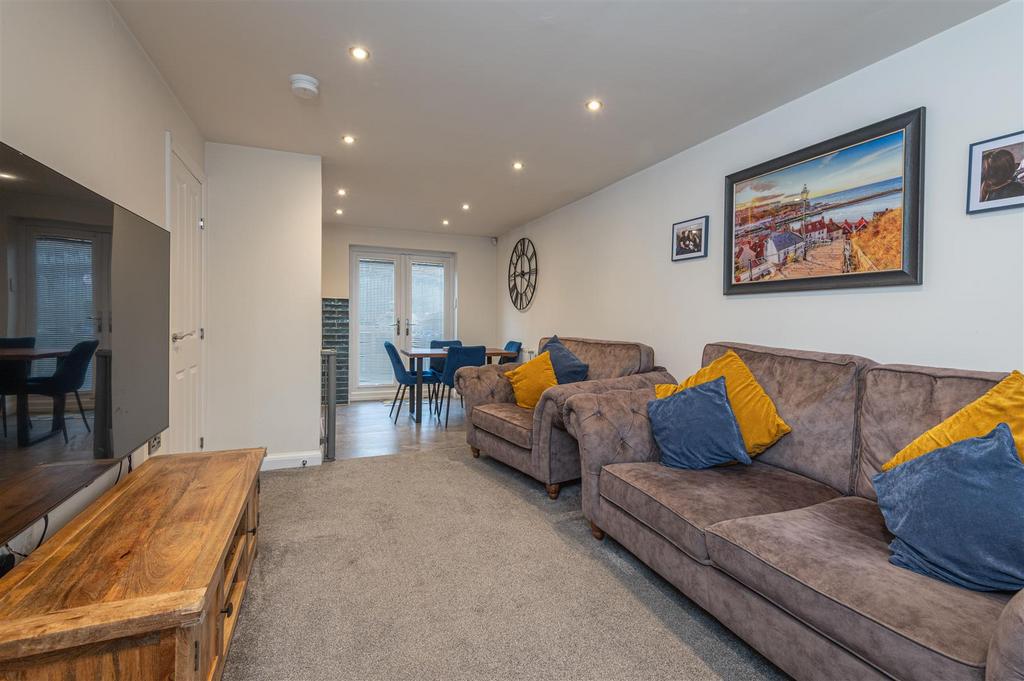 27 - 6 Millers Grove S75 1 FW.jpg