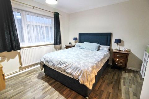 undefined, Abbot Ridge, Aylesbury