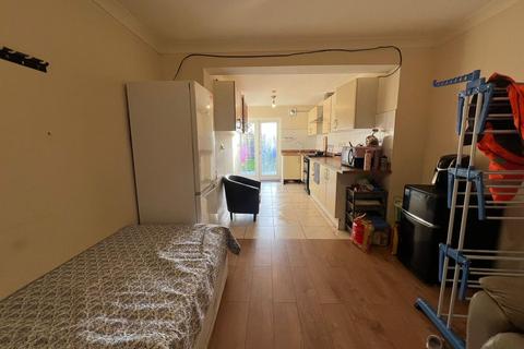 undefined, The Crossways, HOUNSLOW TW5