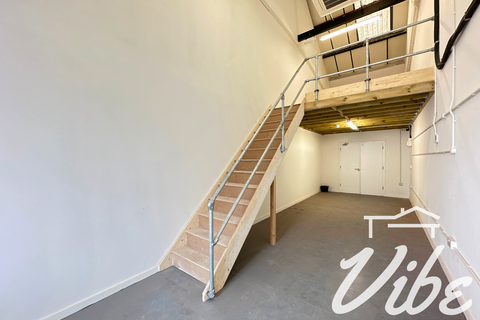 Industrial unit to rent - Warspite Road, London SE18