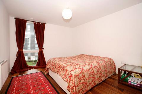 undefined, Clayponds Lane, Brentford TW8