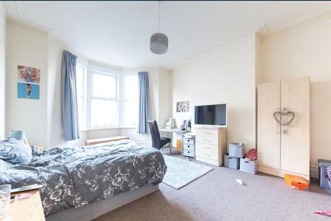3 bedroom flat to rent, Shortridge Terrace, Newcastle upon Tyne NE2