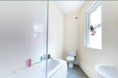 3 bedroom flat to rent, Shortridge Terrace, Newcastle upon Tyne NE2