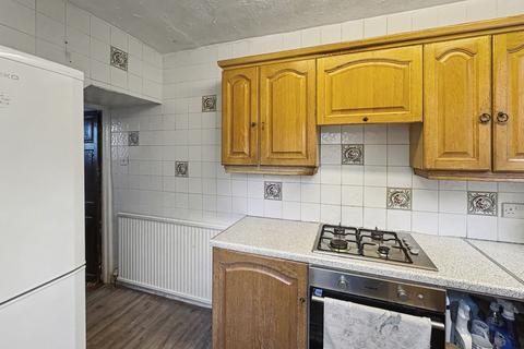 3 bedroom semi-detached house for sale, Marton Grange, Prestwich, M25