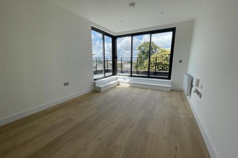 undefined, Farnborough Road, Hampshire GU14